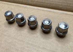 3684683 Aston Martin 1994 - 2004 Db7 Vantage Wheel Lug Nuts X5 Oem