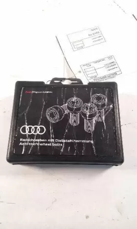 563.au1c21 Audi 2021 Q3 Spare Wheel Parts Set Of 20 With Locking Key And Caps