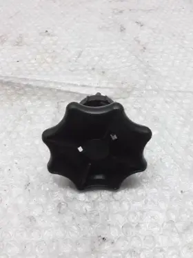563.au1p99 Audi Tire Holder Bolt 1999 A6 Z-41p