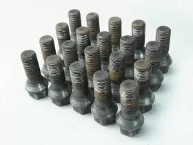 04.01.23.34 Bmw 2007 - 2013 X5 E70 4.4l Lug Bolts Nuts Standard Wheel Set Of 20 Oem