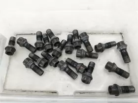 36136890324 Bmw 2011-2015 740li Wheel Lug Nut Bolts Oem