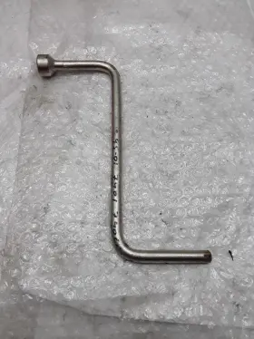 563.bm1u95 Bmw Spare Tire Lug Wrench Handle 1995 740i Z-79p