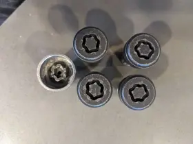 36136792851 Bmw 951981759060 M14x 1.25x 27 Wheel Lock Set Anti Theft Lug Nuts Bolt