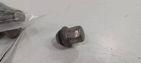 Chevrolet 985.gm1c19 Chevy Cruze Lug Nut Set 2019 2018 2017 2016 Oem