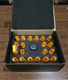 Ln-ztl-9020-125-bl Dna Ln-ztl-9018-125-or Qty 20 Closed End Design M12 X 1.25 Wheel Lug Nuts