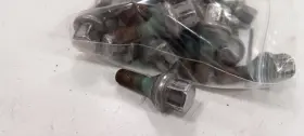 985.ch2d15 Dodge 2015 Dart Lug Nut Set