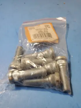 610-114 Dorman Lot Of 7 Serrated Wheel Lug Studs 7/16-20 - .582 Knurl 1-21/32