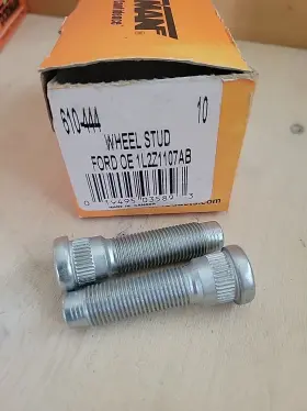 610-444-5 Dorman 3 610-444 Wheel Lug Studs Box Of New Stud