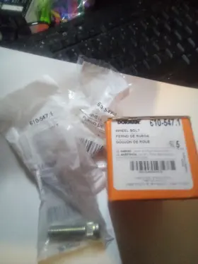610-547.1 Dorman Wheel Bolt Nos Box Of 3 Free Shipping