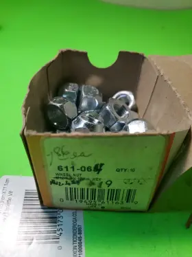 611-064 Dorman Lot Of 23 Wheel Lug Nuts