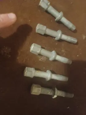 05123 Febi Bilstein One Used 560sl Wheel Lug Bolt For Mercedes Mb