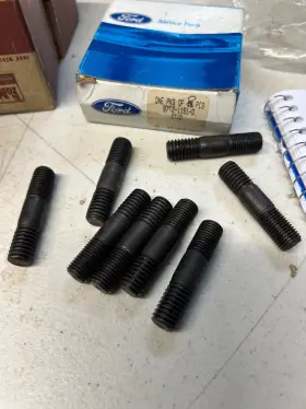 B7tz-1151-d Ford Truck Wheel Axle Studs Lot Of 8 48/52 F2/f6 53/79 F250/600