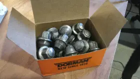 Cv6z-1012-a Ford Genuine Wheel Nut Focus 21 Pieces M12-1.5