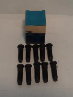 D3az-1107-b Ford 10 X Genuine Oem Nos Stud Bolts