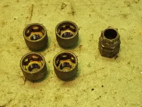 F3lc-17a147-ab Ford 1993-1998 Lincoln Mark Viii Locking Lug Nut Set With Key Oem