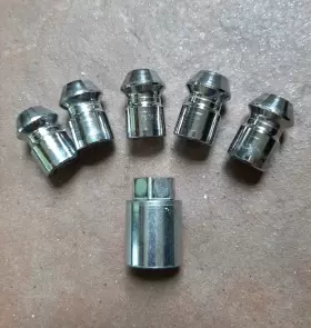 M2dz-1a043-a Ford Wheel Lock Set Removed From 2023 Bronco