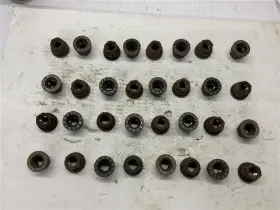 999.fd8n11 Ford Truck 2011 F350sd Complete Lug Nut Set 32 Piece Oem