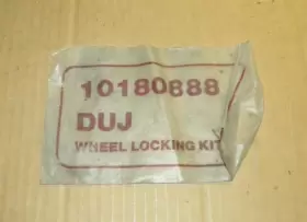 10180888 Gm 1990-1996 Corvette Wheel Locking Kit Envelope Rough Condition