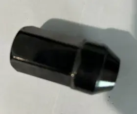 11602802 Gm Genuine Component Wheel Lug Nuts Black