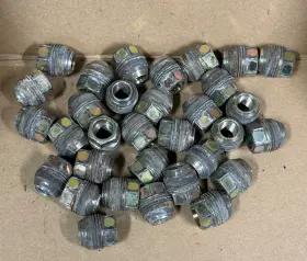 959175 Gm Factory Lug Nuts 32