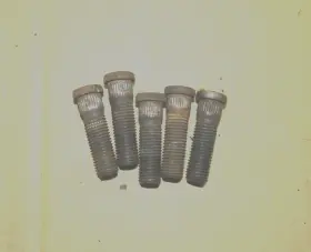9592032 Gm 1984-1996 Corvette Wheel Oem Hub Studs 5
