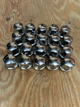 9597846 Gm Oem Chrome Lug Nut Set 20-23 C8 Corvette 14mm X 1.50 New Take Off