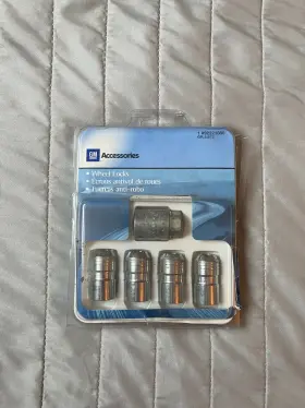 92221880 Gm Accessories 84488348 Wheel Lock Kit