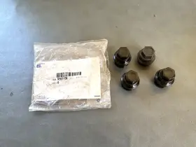 9597158 Gm Oem Nos Wheel Lug Nut Caps 4x Black 2003-2025 Chevrolet Express 2500