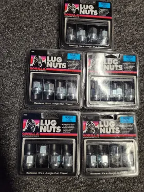 90087 Gorilla Lug Nuts 1/2 Inch Acorn Brand Open Ended Set Of 20