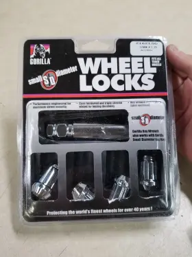 12-1.25 Gorilla Automotive 21621sd Sd Lock Acorn Chr Clam