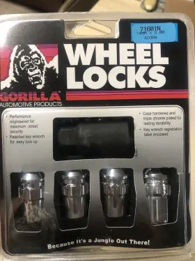 71601n Gorilla Automotive Acorn Lug Nuts 14mm X 2.00