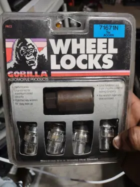 71671n Gorilla Automotive 4 Pc 7/16 Custom Wheel Locks Locking Lugs Chevy 1967-1981 # Fc-9