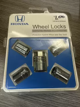 08181-sf0a2ah Honda Oem Genuine Wheel Locks Pre Owned Great Condition