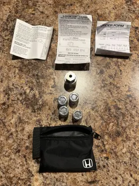 08w42-scv-103 Honda Genuine Oem Wheel Lock Set Used 19mm Lug Nut