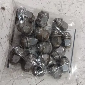 985.hy1n17 Hyundai Accent Lug Nut Set 2014 2015 2016 2017