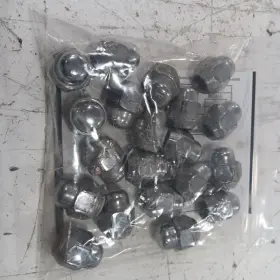 985.hy1s18 Hyundai Elantra Lug Nut Set 2017 2018 2019 2020