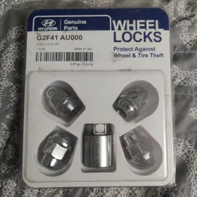 G2f41-au000 Hyundai Accessories Wheel Lock Set For 2014-2020 Oem