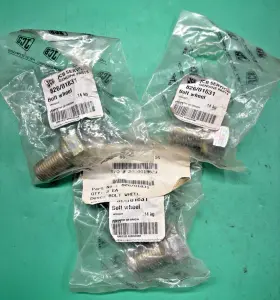 01831 Jcb 826/01831 Nos Wheel Bolt Lot Of 3 Free Shipping