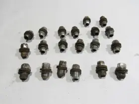 L320 Land Rover B107 10-13 Range Sport 2012 Wheel Lug Lugs Bolt Nut Set 20 Pcs A