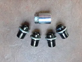 00276-00900 Lexus 0027600900 Genuine Toyota Wheel Lock Set