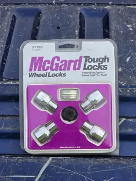 21120 Mcgard New Set Of Universal Chrome Wheel Locks Anti-theft Mag Shank Style