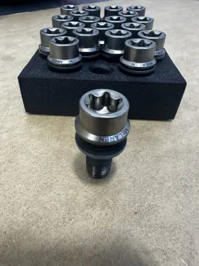 1211ba041cp Mclaren Genuine Mso Titanium Wheel Bolts Complete Set Of 20 -