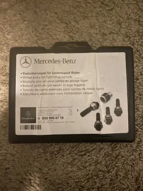 A0009909719 Mercedes-benz Genuine Oem Wheel Locks