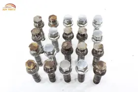 A2204000170 Mercedes-benz Gl450 X164 Wheel Rim Lug Nut Bolt Bolts Oem 2007 - 2012 -set Of 20