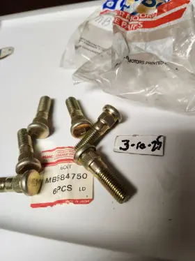 Mb584750 Mitsubishi 6xrear Wheel Stud Lug Bolt Fit For 97-04 Montero Sport Lexus