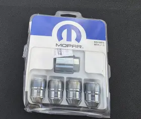 82210878 Mopar Wheel Lock Lug Set New M14x1.5