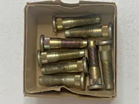 938-8480 Pik-a-nut Corporation 8 Wheel Lug Stud Bolts 1/2 Inch -20rh X 1-31/32