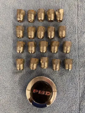 414487 Pontiac 67-70 Rally 2 Lug Nuts Take Offs 7/16 X 20 Plus One Original Center Cap