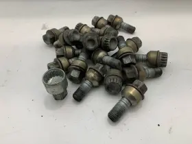 99636120302-24277 Porsche 911 996 997 Boxster Cayman 986 987 Wheel Lug Nut Set With Lock