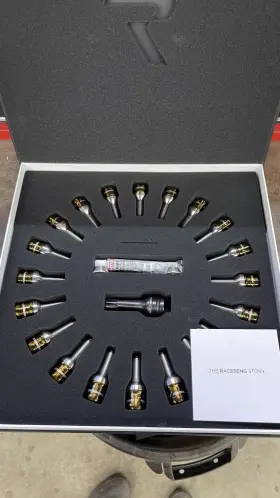 01033sfgs20 Raceseng Limited Edition Tlr-1 Lug Bolt Set Titanium Spitfire Gold M14x1.5mm